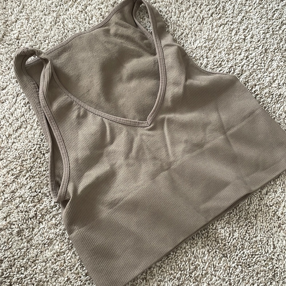 V neck workout bra